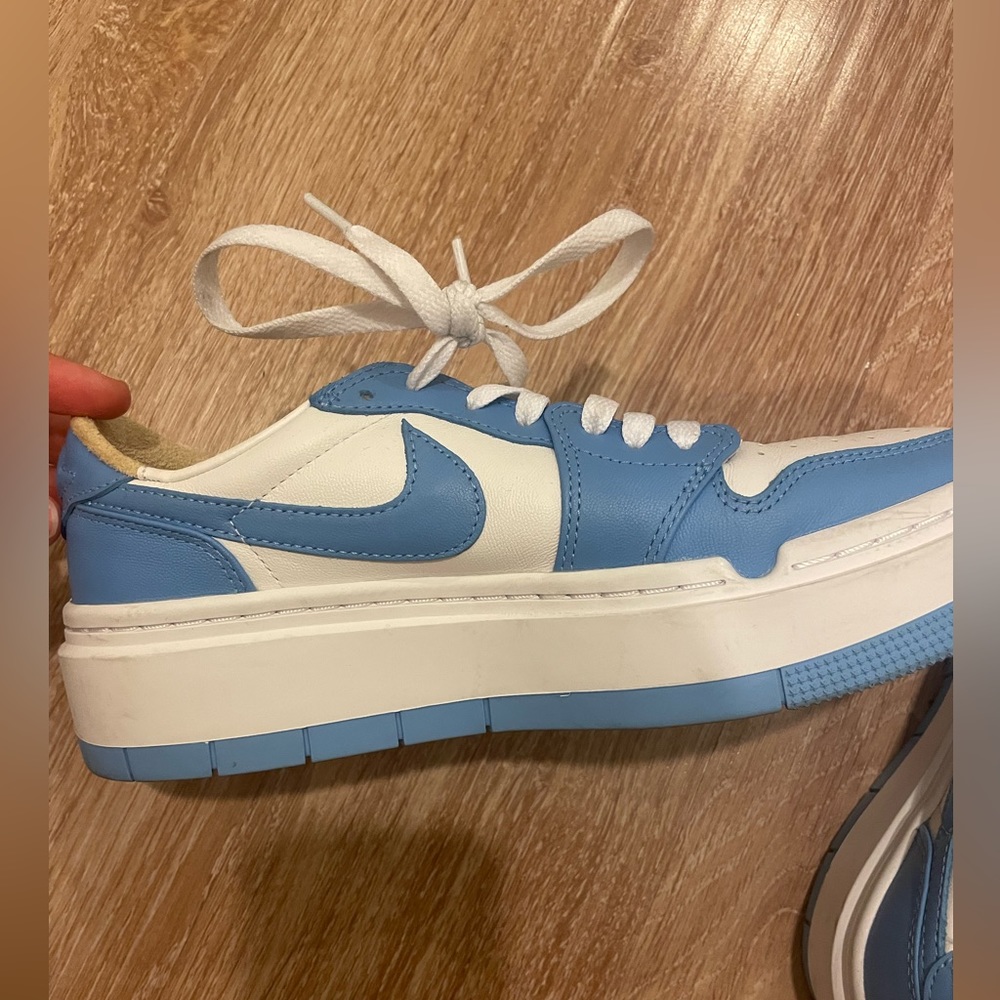 Wmns Air Jordan 1 Low Elevate 'University Blue' – Size US 8 W